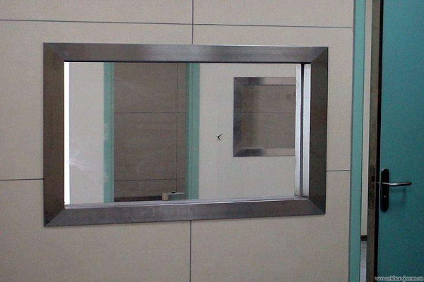 茂名铅玻璃的高电阻性